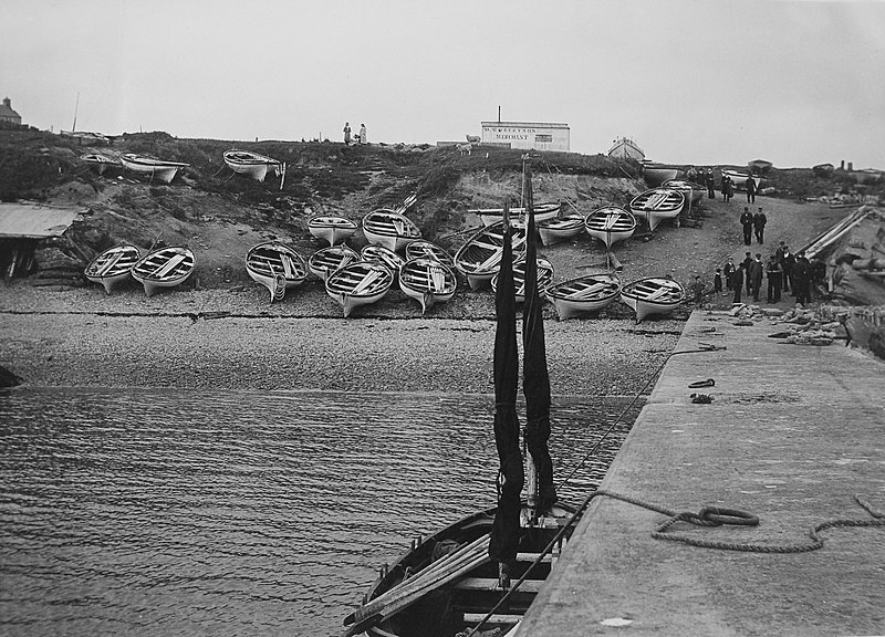 File:Stroma pier and beach July 1904.jpg