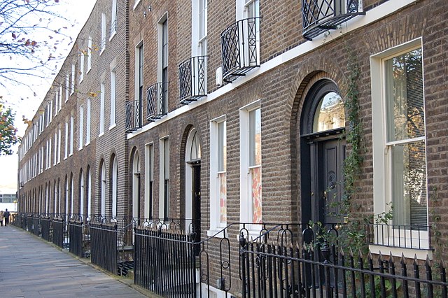 Sutton Place, Grade II listed terrace 1790–1806 in Homerton. (November 2005)