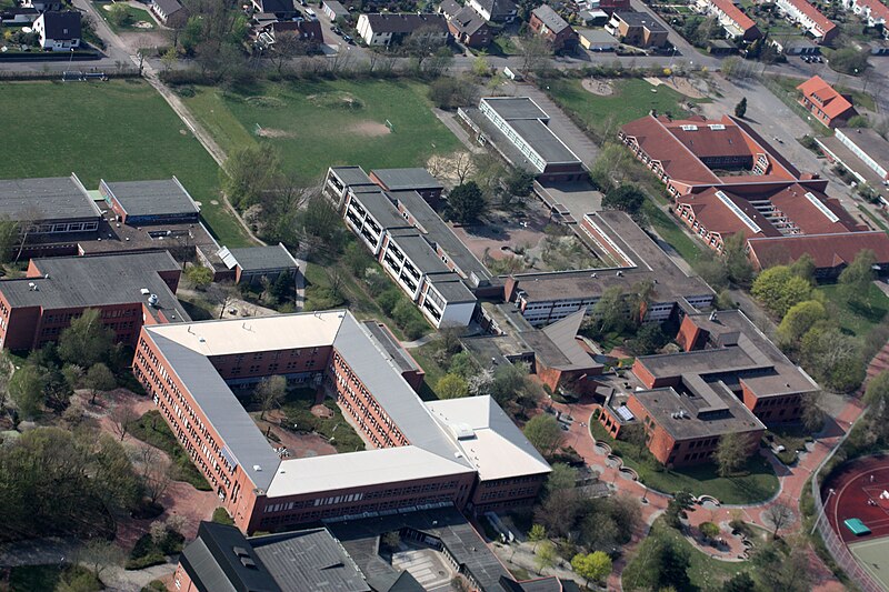 File:Syke Schulzentrum und Gymnasium IMG 0446.JPG