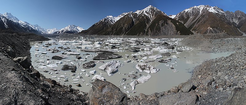 Tasman Lake - panoramic view from near its outlet.jpg