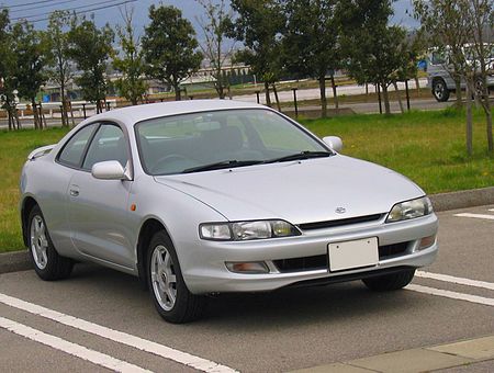 Tập_tin:Toyota_Curren_ST-206_1996_parking.jpg