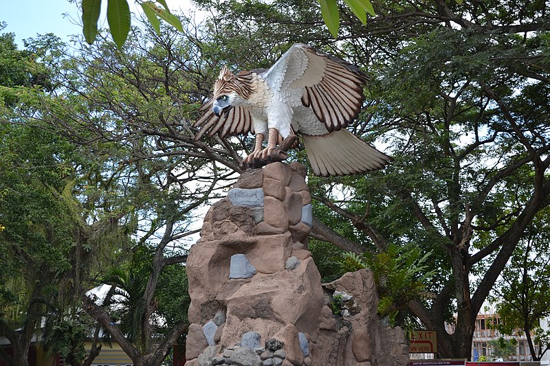 File:USeP Obrero Eagle Gate 1 Angle.jpg