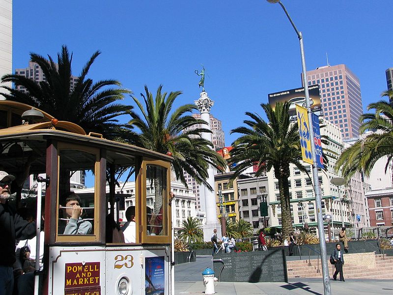 Union Square in San Francisco - San Francisco's Biggest Shopping