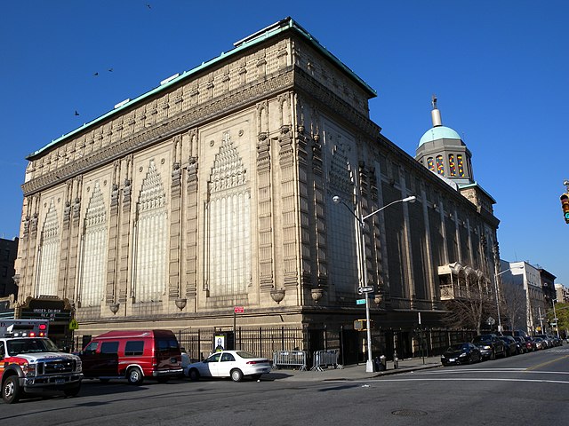 The United Palace Theater, formerly Loew's 175th Street Theatre, New York, 1930 (2009)