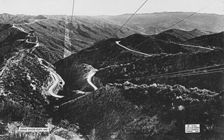 <span class="mw-page-title-main">Ridge Route</span> Historical highway connecting Los Angeles County and Kern County via Tejon Pass in California