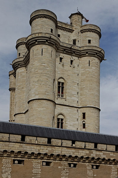 File:Vincennes - Le château - PA00079920 - 003.jpg