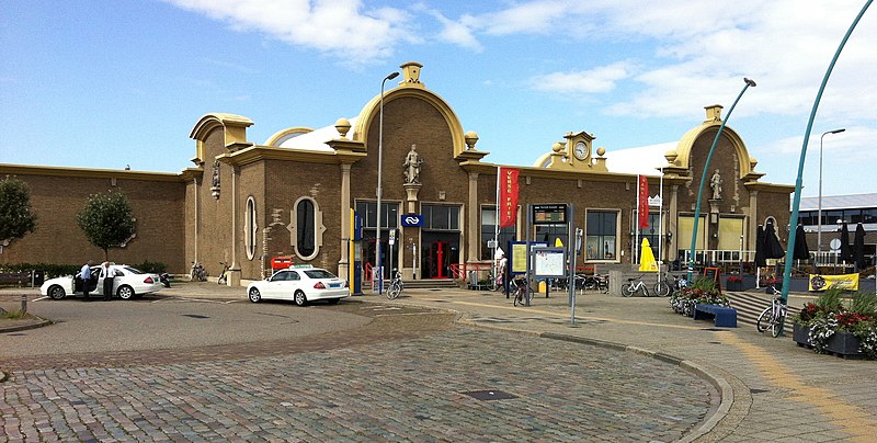 File:Vlissingen-station.JPG