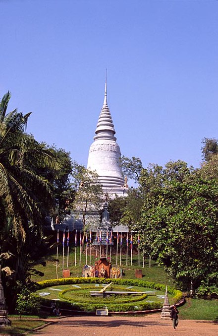 Wat Phnom in Phonm Penh