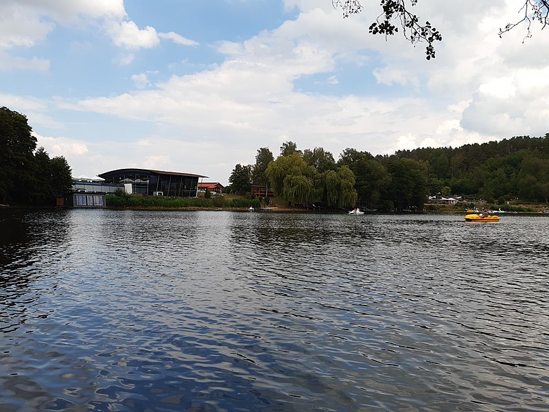 File:WellnessParadies am Silbersee bei Frielendorf.jpg