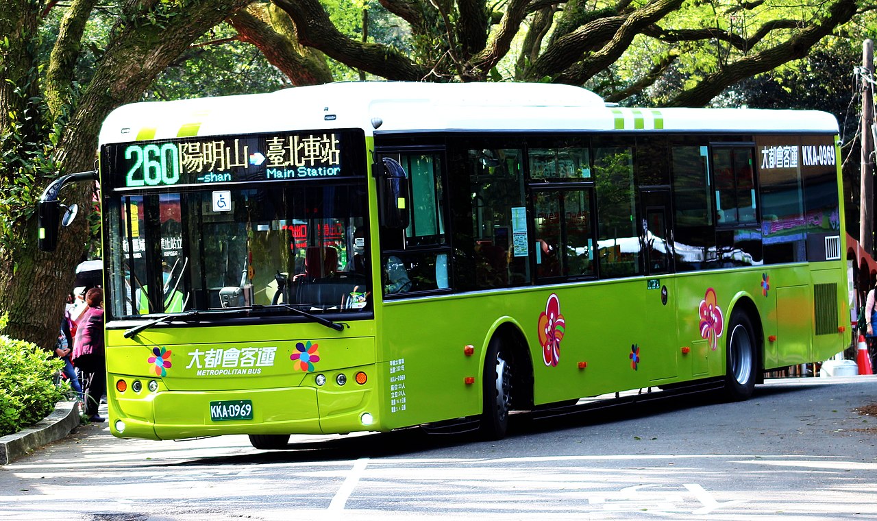 File:大都會客運KKA-0969 260區間車.jpg - 維基學院，自由的研習社群