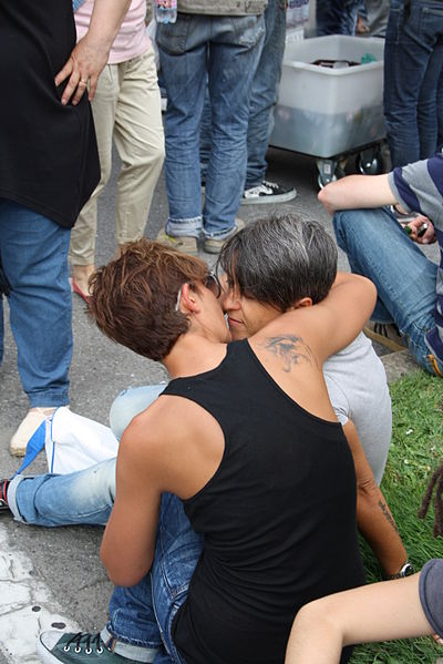 File:0358 - Partecipanti al Bologna Pride 2012 - Foto Giovanni Dall'Orto, 9 giugno 2012.jpg