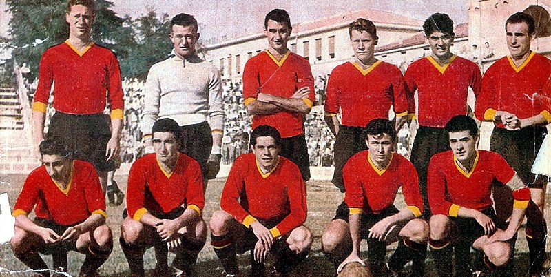 File:1953–54 Associazione Sportiva Roma (edited).jpg