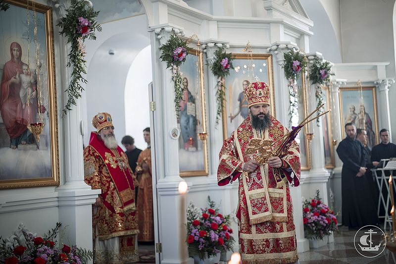 File:1 июня 2016, Торжества в Покрово-Тервеническом женском монастыре - 1 June 2016, Celebrations in the Protection of the Mother of God Convent in Tervenichi (26792668443).jpg