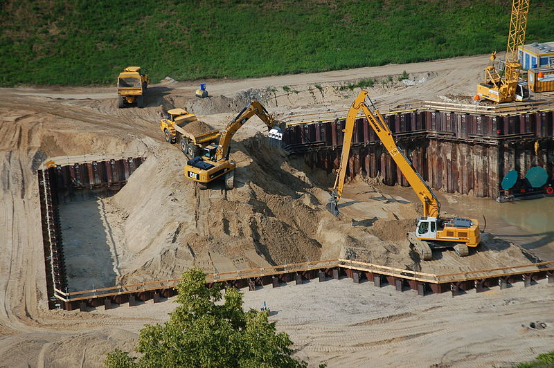 File:2009-06-30-schiffshebewerk-niederfinow-by-RalfR-76.jpg