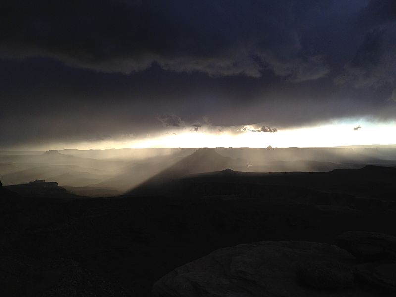 File:2013-09-22 18 52 13 View west from Grand View Point in Canyonlands National Park with crepuscular rays.JPG