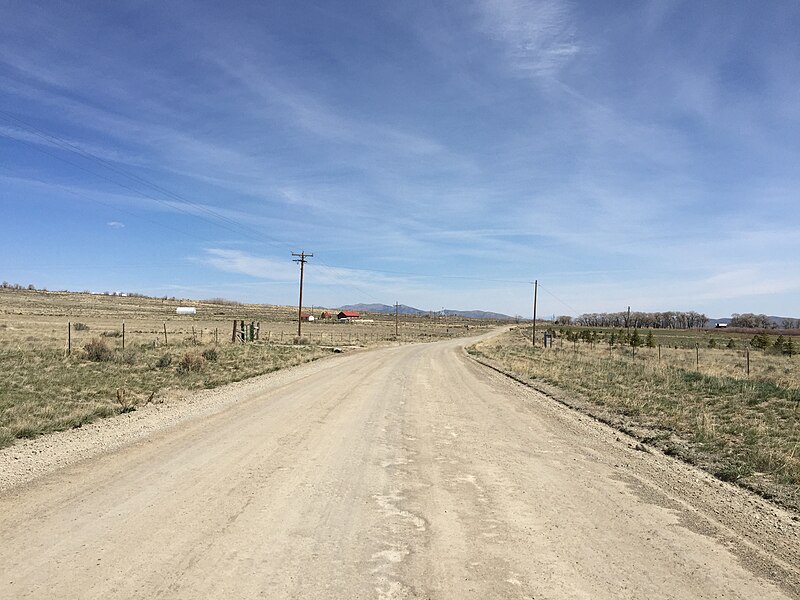 File:2015-04-04 11 52 35 View north along Ruby Valley Road ...