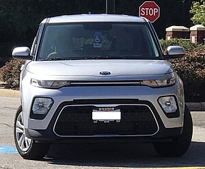 2020_Kia_Soul_in_Silver