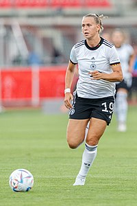 Klara Bühl