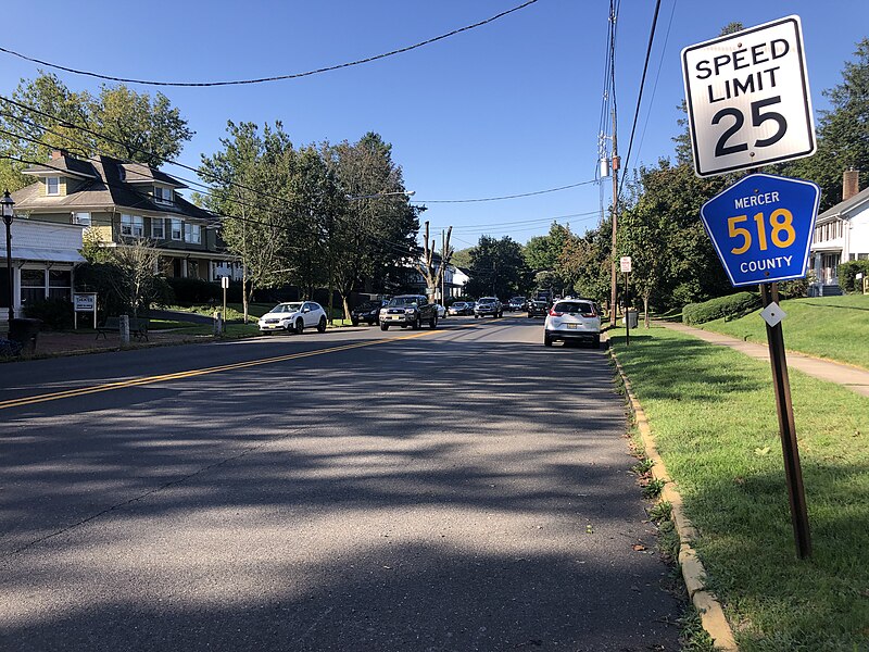 File:2023-09-19 09 15 58 View west along Mercer County Route 518 (Broad Street) at Greenwood Avenue in Hopewell, Mercer County, New Jersey.jpg