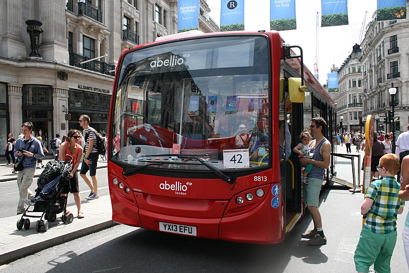 File:Abellio London 8813 (YX13 EFU), Regent Street Bus Cavalcade.jpg