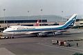 Aerolineas Argentinas Boeing 747-287B LV-MLR (26030385555).jpg