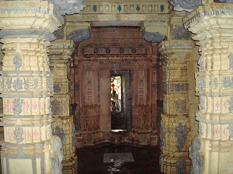 File:Amruteshwar Temple Entrance Ratangad.JPG