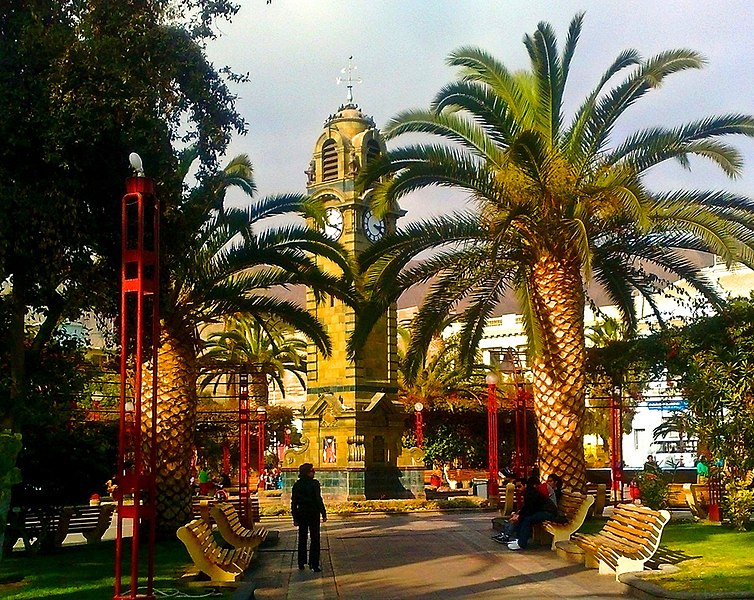 File:Antofagasta Torre del reloj.jpg