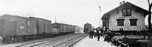 Illinois Central Railroad depot in Assumption, 1913 Assumption, Illinois (1913).jpg