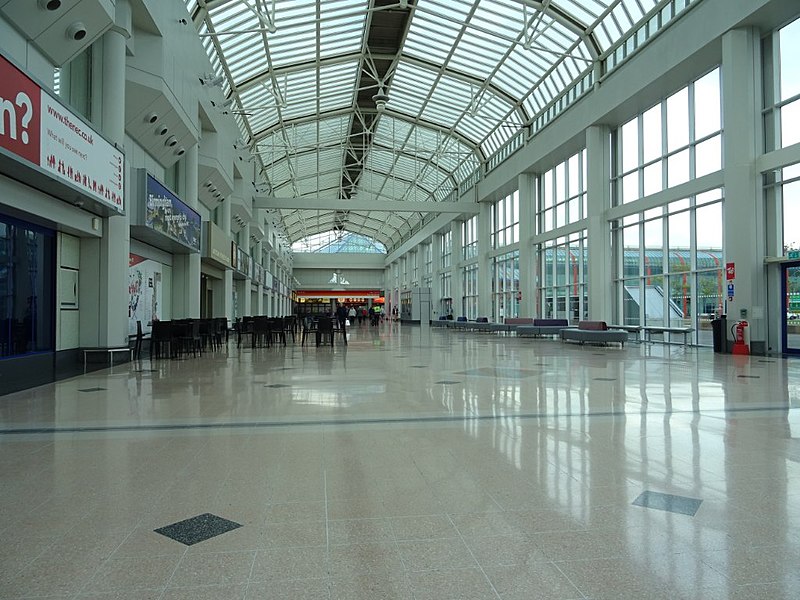 File:Atrium, Birmingham NEC (geograph 5940969).jpg