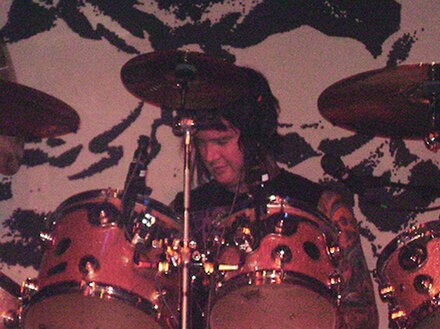 Sulivan playing drums with Avenged Sevenfold in 2008