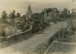 Badly scarred French village World War I (14867157623)