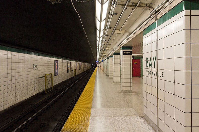 File:Bay (TTC) Westbound Platform.jpg