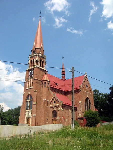 File:Biserica Adormirea Maicii Domnului din Cacica41.jpg