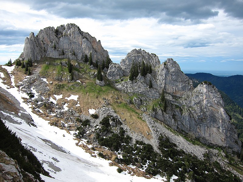 File:Blankenstein von Suedosten.jpg