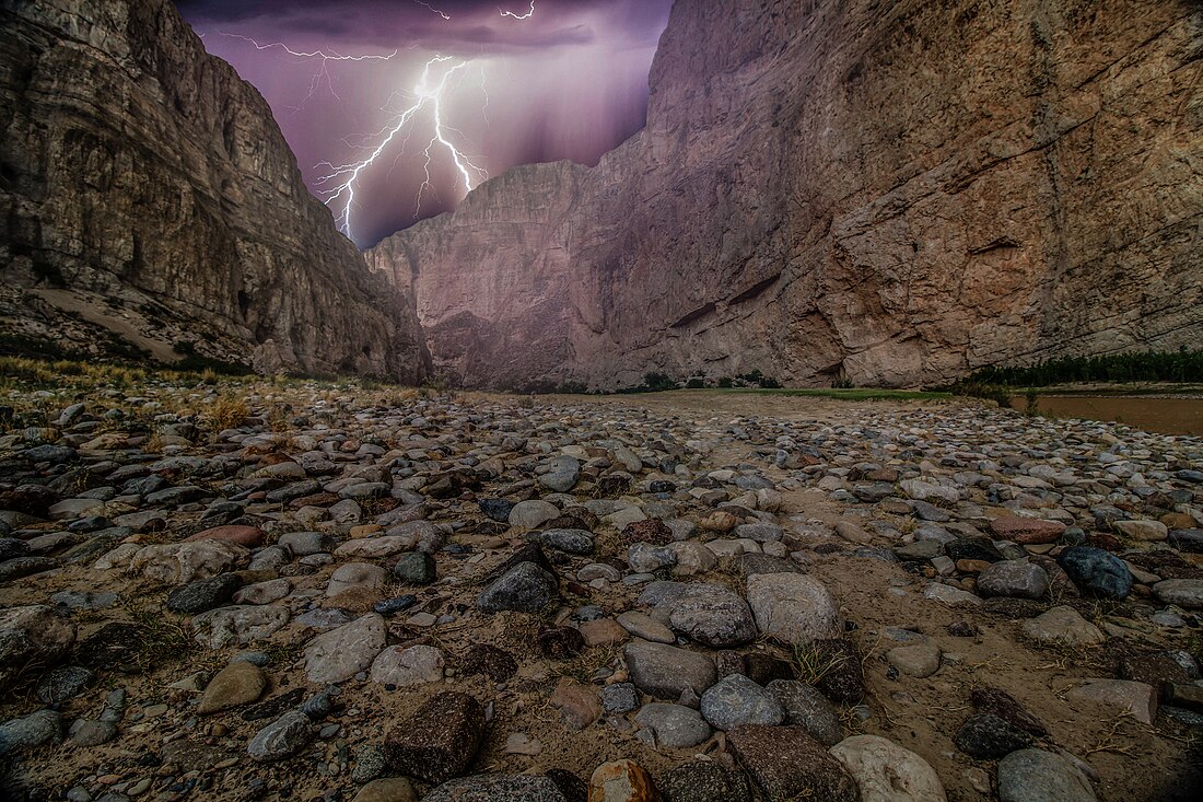 File:Boquillas Canyon Lightning.jpg