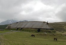 A reconstructed Viking chieftain's longhouse at the Lofotr Viking Museum in Lofoten, Norway Borg Vestvagoy LC0165.jpg