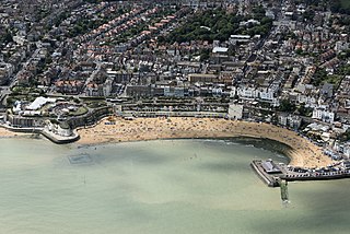 <span class="mw-page-title-main">Broadstairs</span> Coastal town in Kent, England