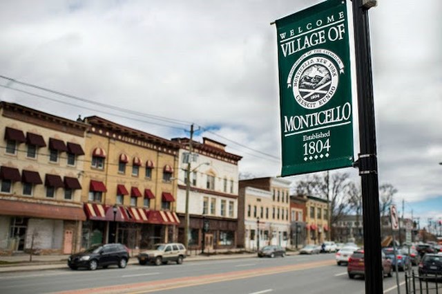 An image of the Broadway district in Monticello
