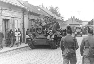 Bundesarchiv Bild 101I-244-2306-15, Ostfront, Rückzug ungarischer Truppen.jpg