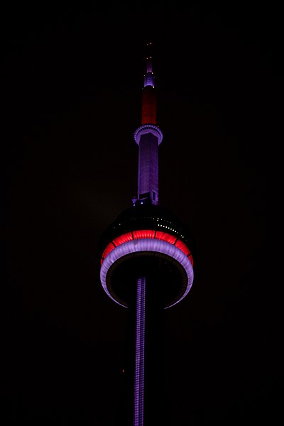 File:CN Tower at night (2311175511).jpg