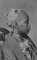 COLLECTIE TROPENMUSEUM Portret van een Angolese vrouw TMnr 60047815.jpg