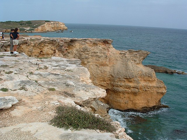 Limestone cliffs near the Los Morrillos Lighthouse