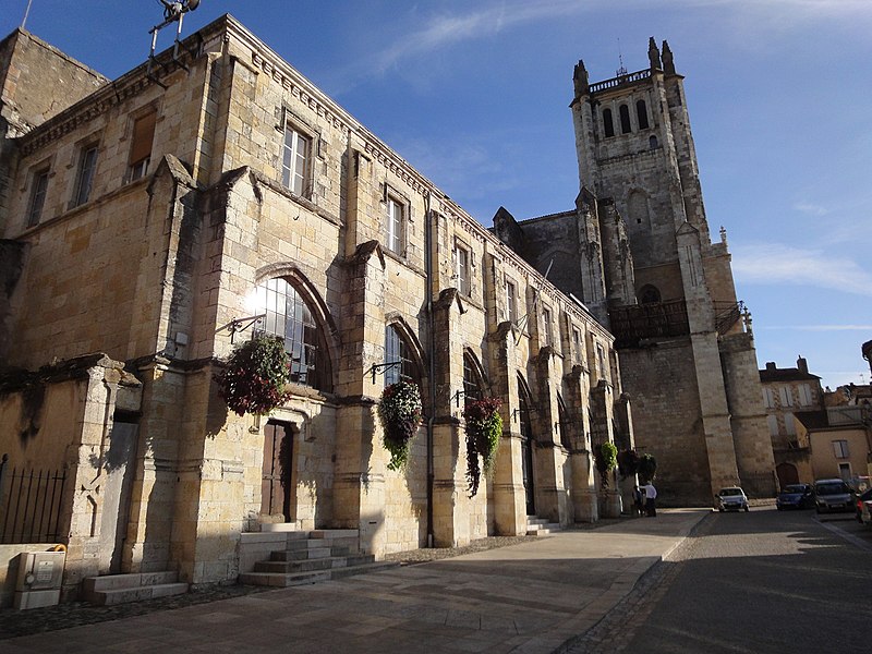 File:Cathédrale (ancienne).jpg