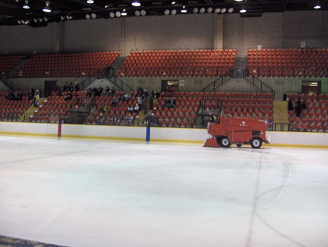 Ice Rink Caroline Ouellette