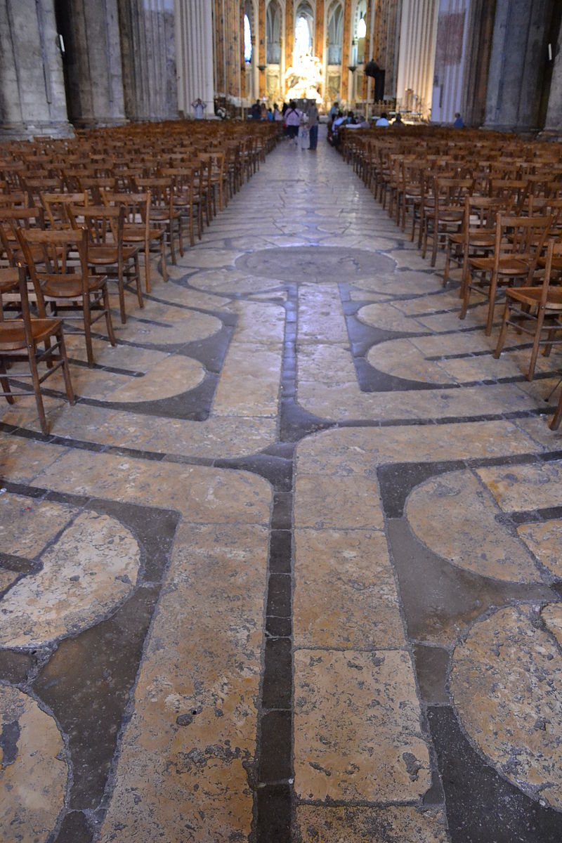 Chartres - Cathédrale 26.JPG