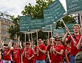 Eine Demonstration in Köln: Diese Leute finden es gut, dass man in der Schule etwas über Homosexuelle und Transmenschen lernt.