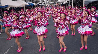 Caporales en el Corso en Cochabamba