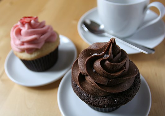 Home-made cupcakes, with dark chocolate and with strawberry flavour