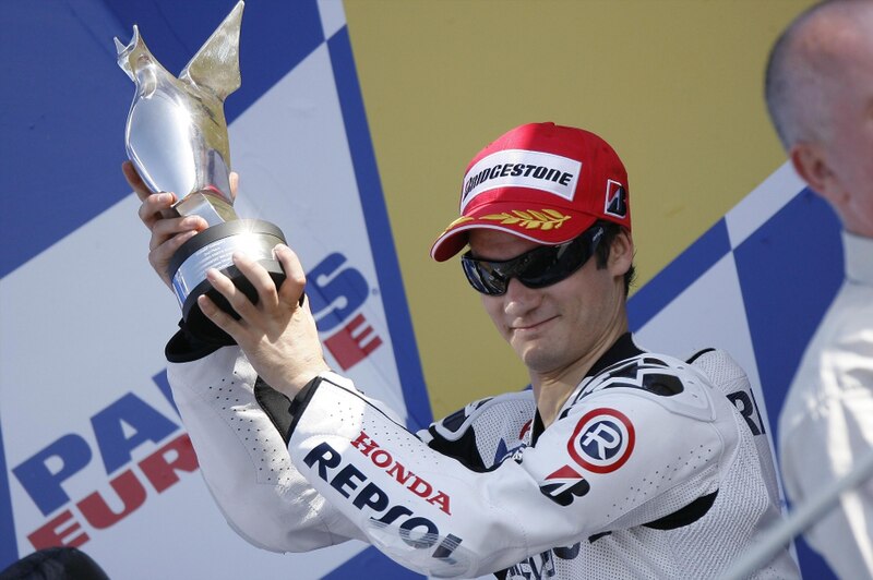 File:Dani Pedrosa 2008 Valencia 3.jpg