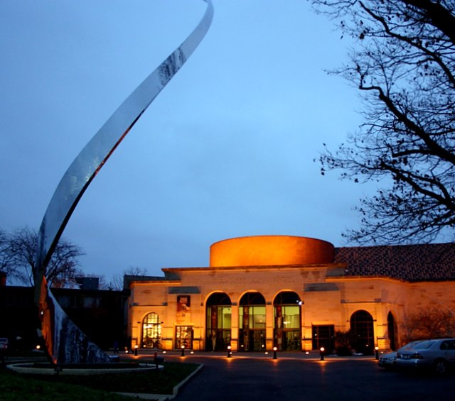 Image: Dayton art institute exterior evening 2005